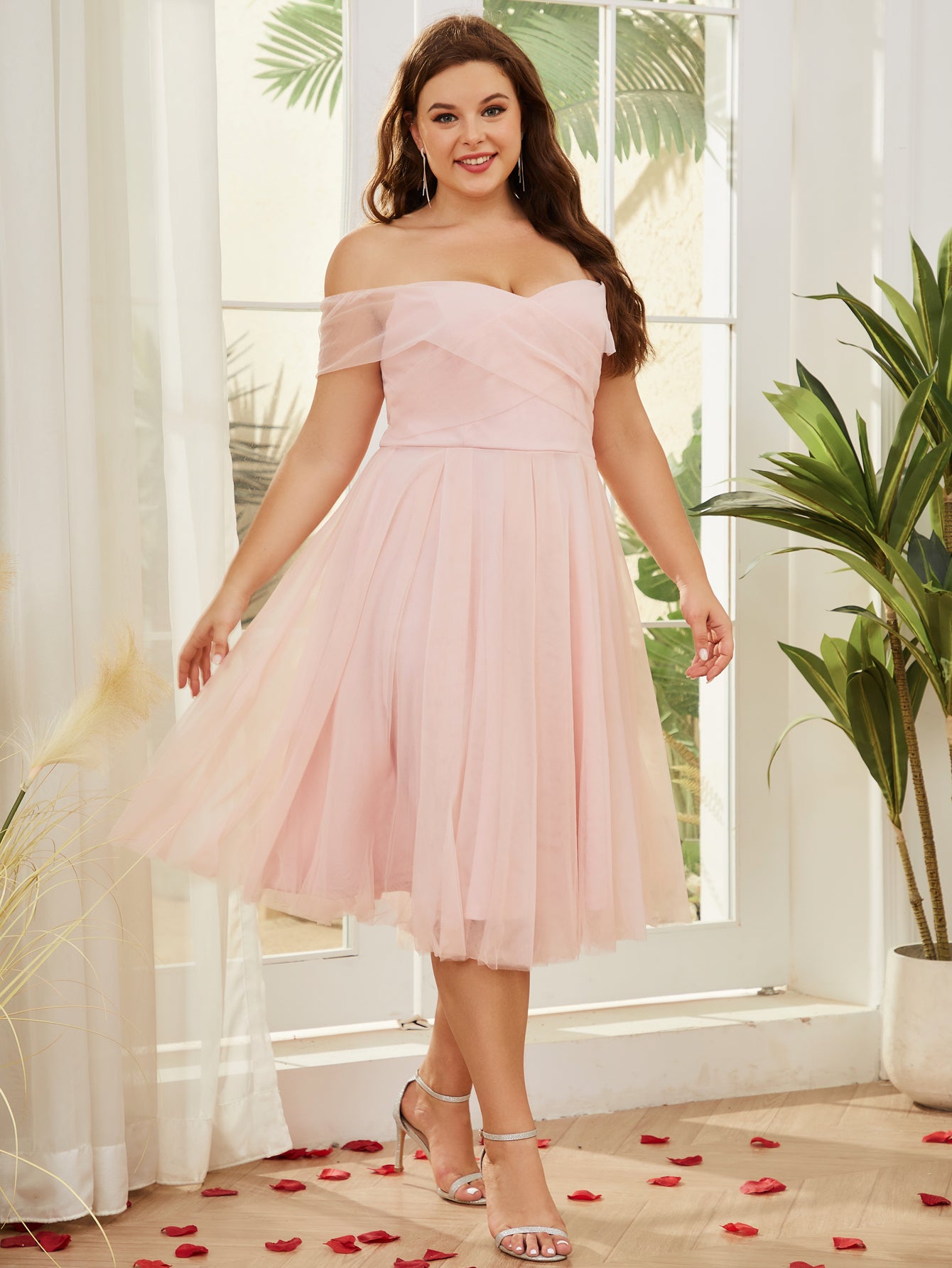 Women Plus Size off the shoulder Mesh Bridesmaid Dresses for Cocktail Party Engagnement Bridal Shower DolphinBanana Women Plus Size off the shoulder Mesh Bridesmaid Dresses for Cocktail Party Engagnement Bridal Shower DolphinBanana